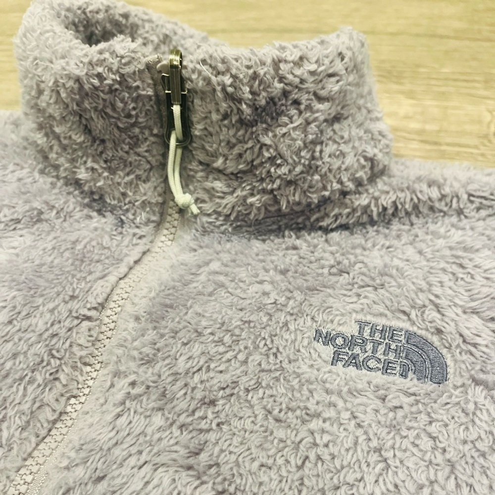 ⛰️⛰️⛰️❄️❄️ Slate Gray Cozy  Fuzzy Women’s North Face Jacket ⚪️⚪️⚪️